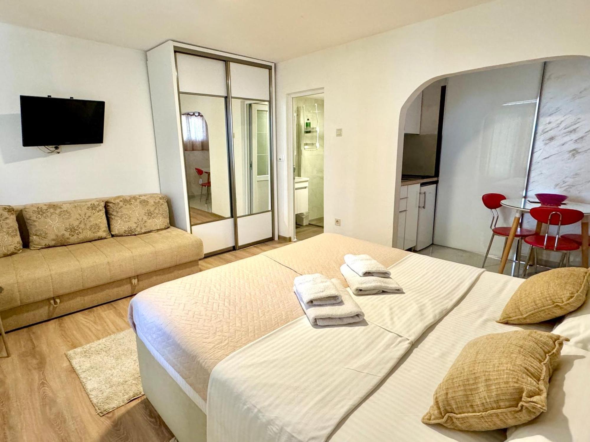 Apartments Kentera Lux Sveti Stefan Room photo